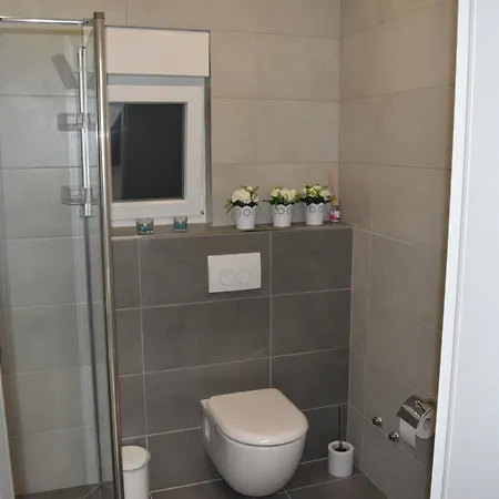 Dalija Biograd Na Moru