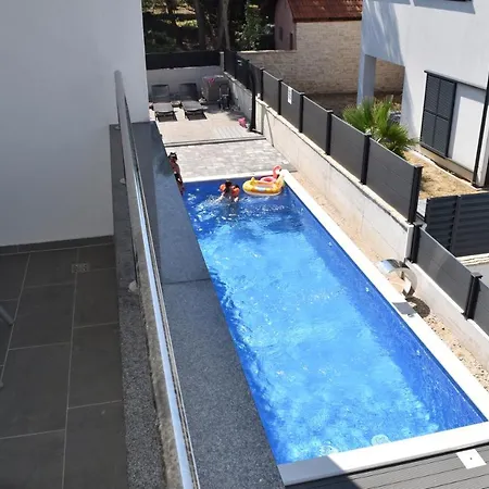 Dalija * Biograd Na Moru